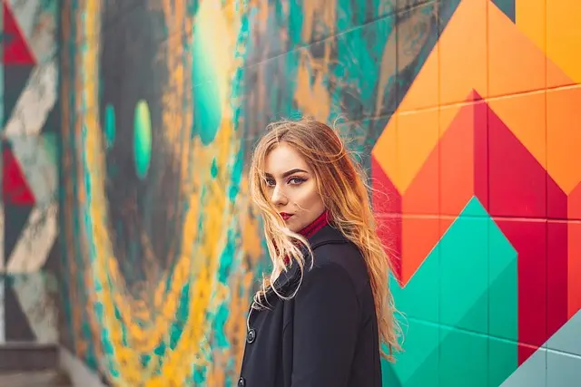 Les Meilleurs Vêtements Inclusifs à Adopter Cet Automne