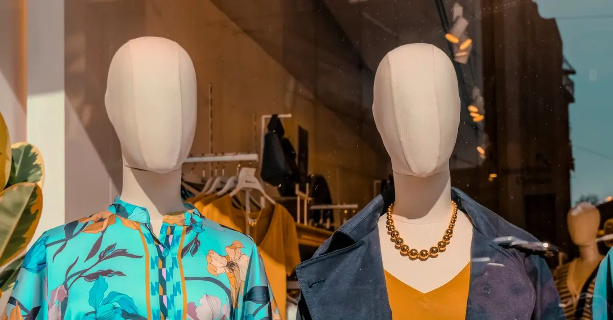 10 Accessoires Indispensables pour un Look Inclusif et Élégant
