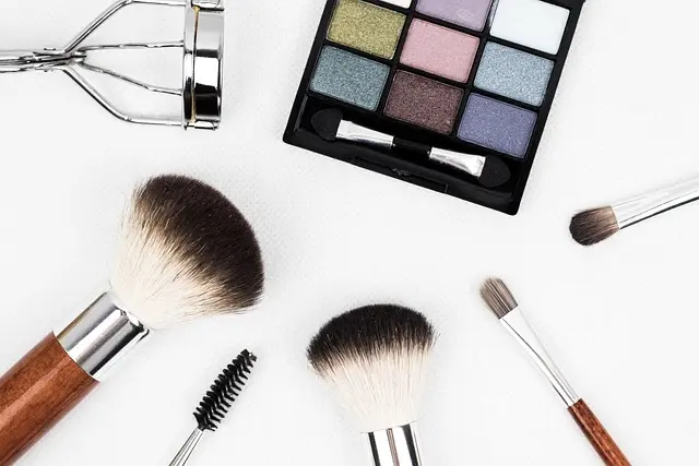 Les Couleurs Indispensables pour un Look Inclusif