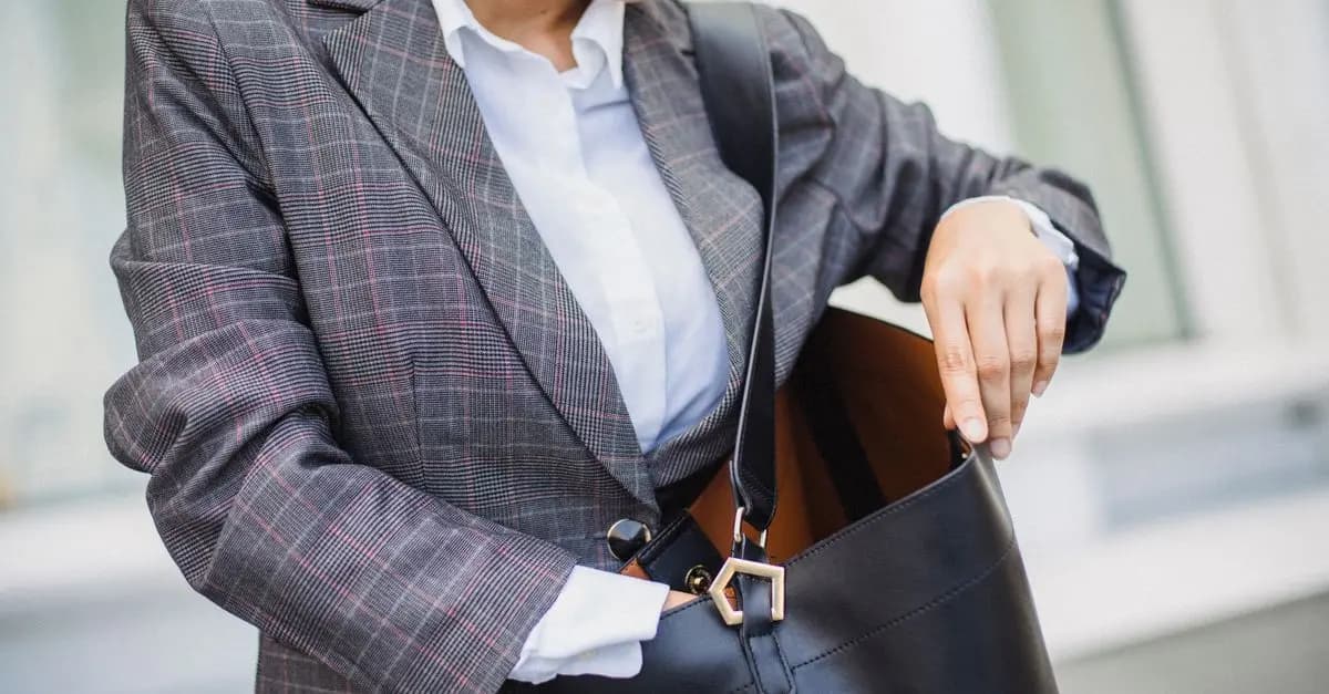S'habiller Pour le Travail: Casual vs Formelle
