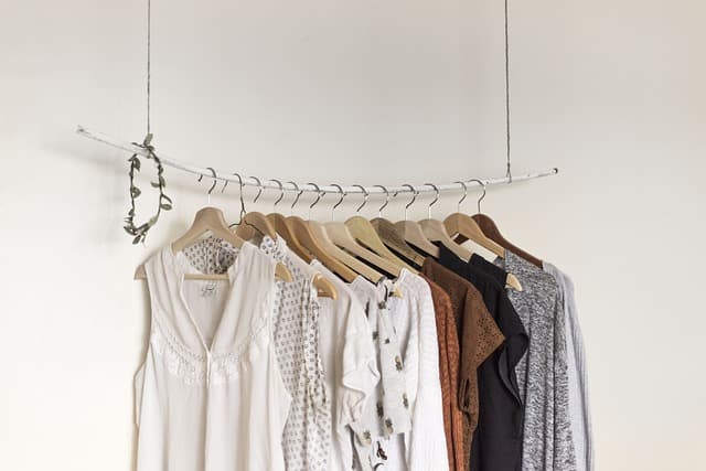 Comment Créer une Garde-Robe Accessible à Tous les Budgets