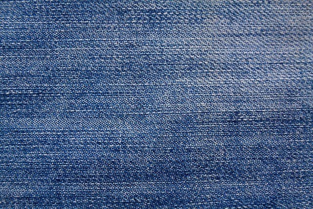 Comment Choisir des Vêtements Inclusifs et Stylés